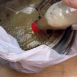 Як легко очистити сковороди від нагару за допомогою підручних засобів