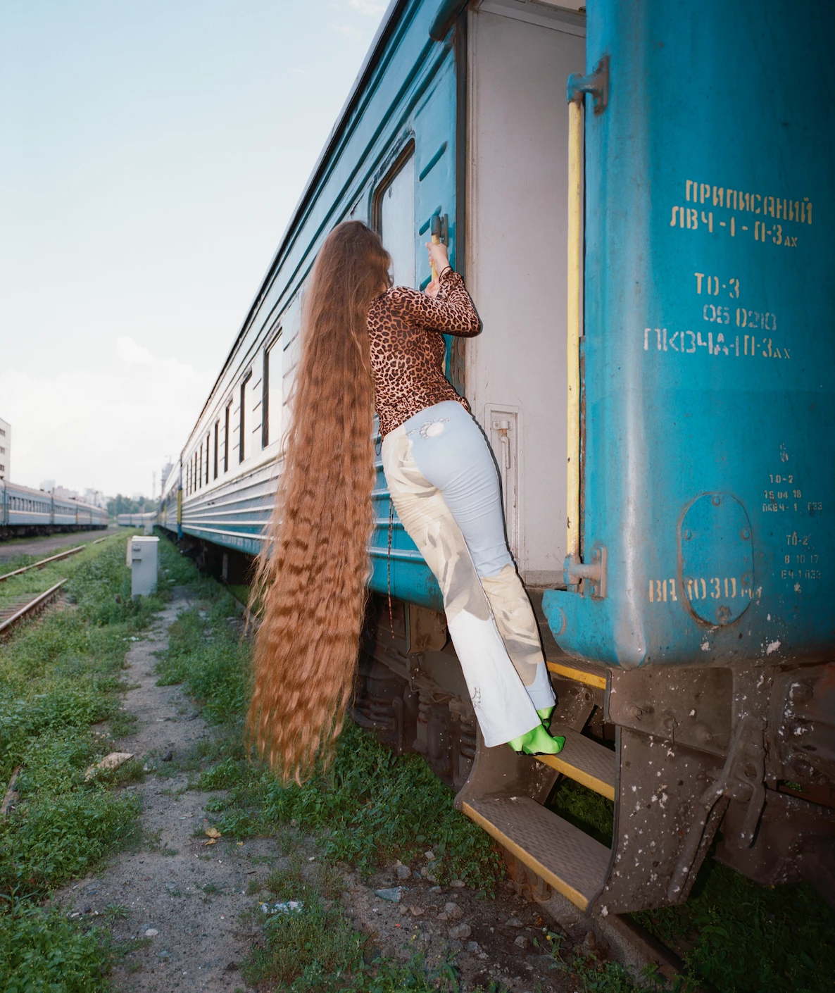 Джулі Полі, "Альона, Київ-Чернівці", серія "Укрзалізниця", 2017-20192