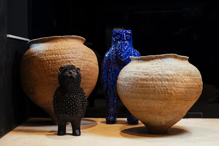 Як банк стає простором естетики: Ощадбанк презентує інсталяцію MAKHNO Studio3