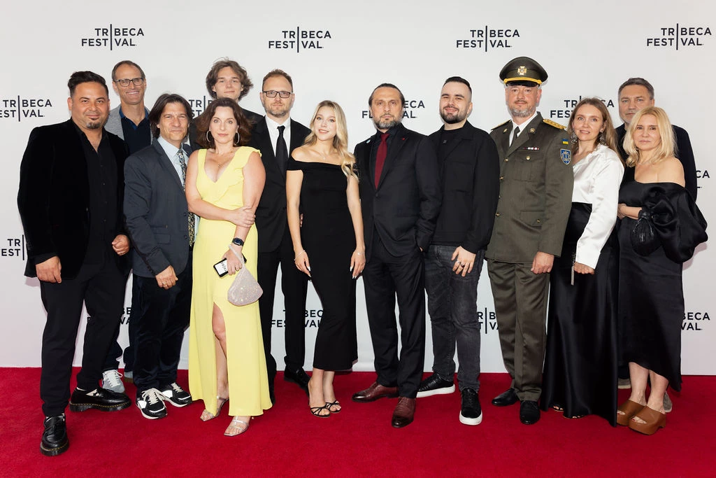 Творча група і гості прем'єри1