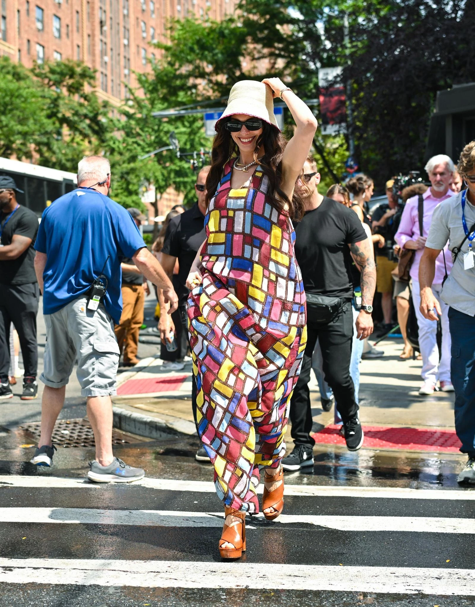 4 пари взуття Енн Гетевей у фільмі 