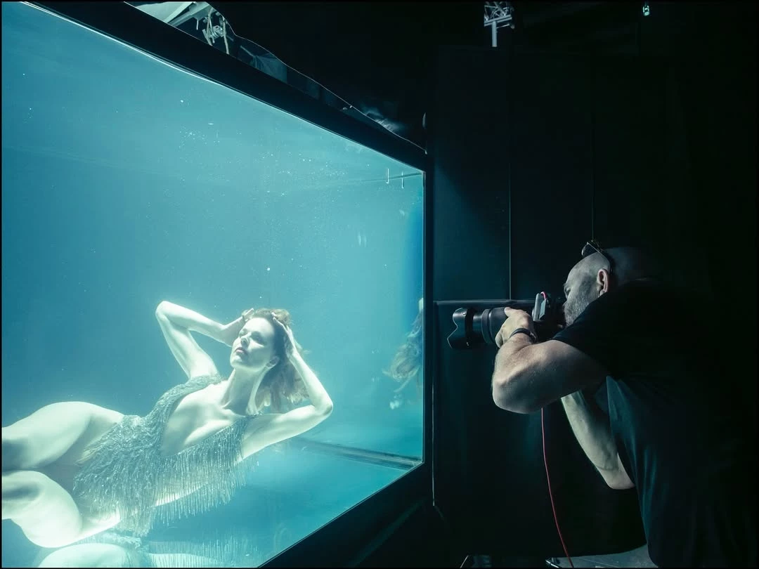 Тільда Свінтон, Гвендолін Крісті та Єва Герцигова на зніманнях календаря Pirelli 20263