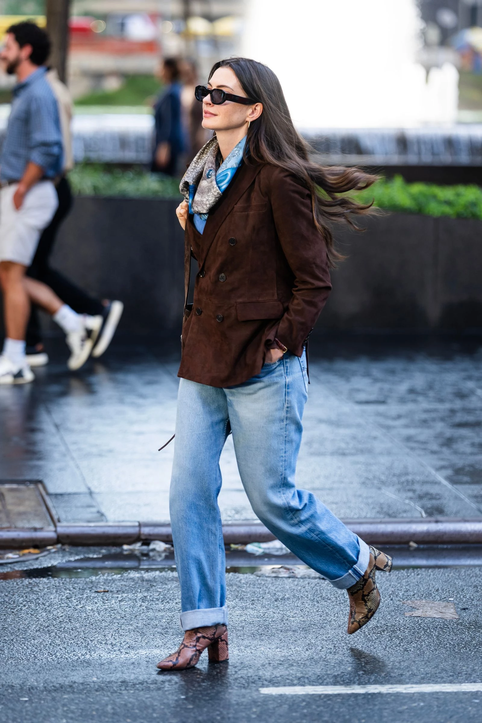 4 пари взуття Енн Гетевей у фільмі 