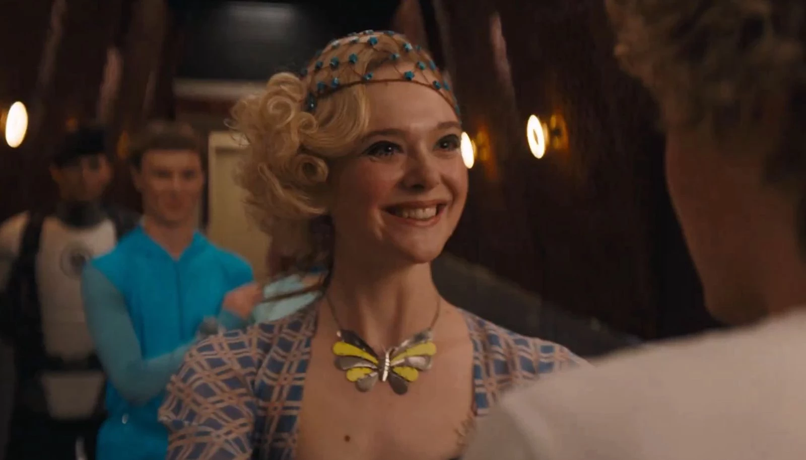 Елль Фаннінг у фільмі 3