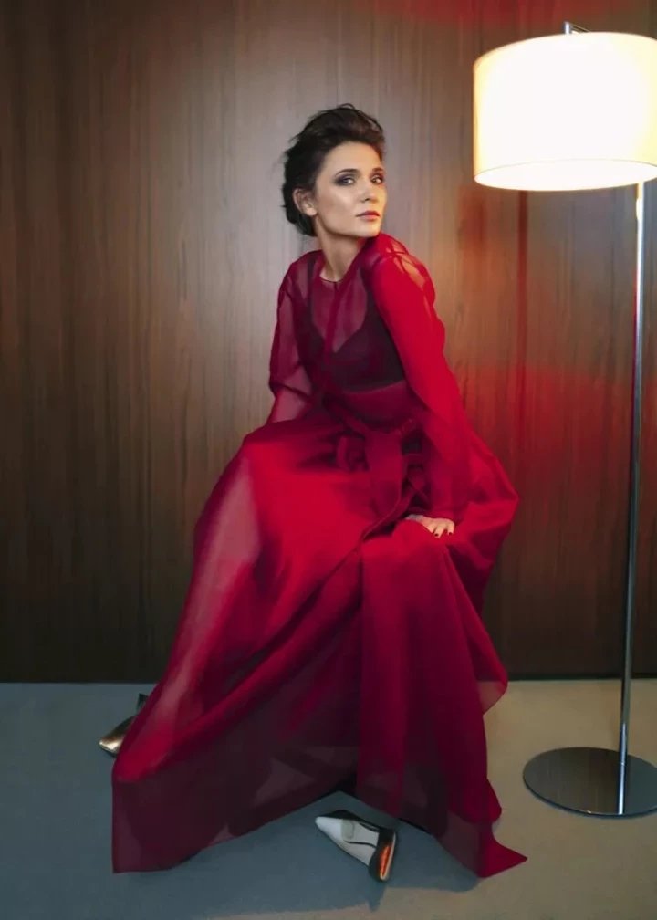 Марічка Головко презентувала пісню "Відмова" — про перетворення болю на креатив.
0