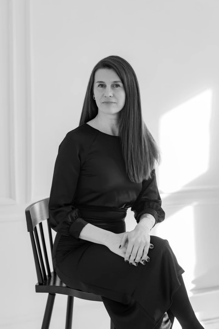 "Готель "Самотність": занурюємось у різдвяну новелу Каріни Саваріної"
1