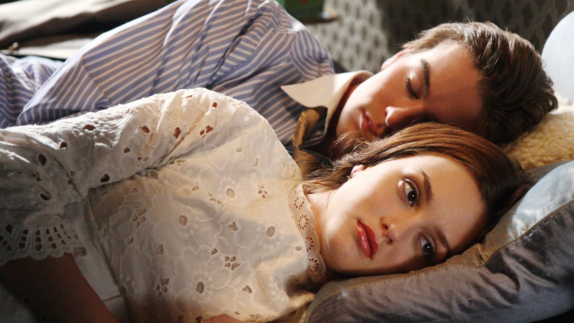 Топ-10 серіалів 2000-х, які не набридають.
10