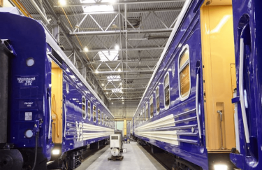 100 новітніх вагонів для людей: розкрито, коли “Укрзалізниця” одержить перші партії