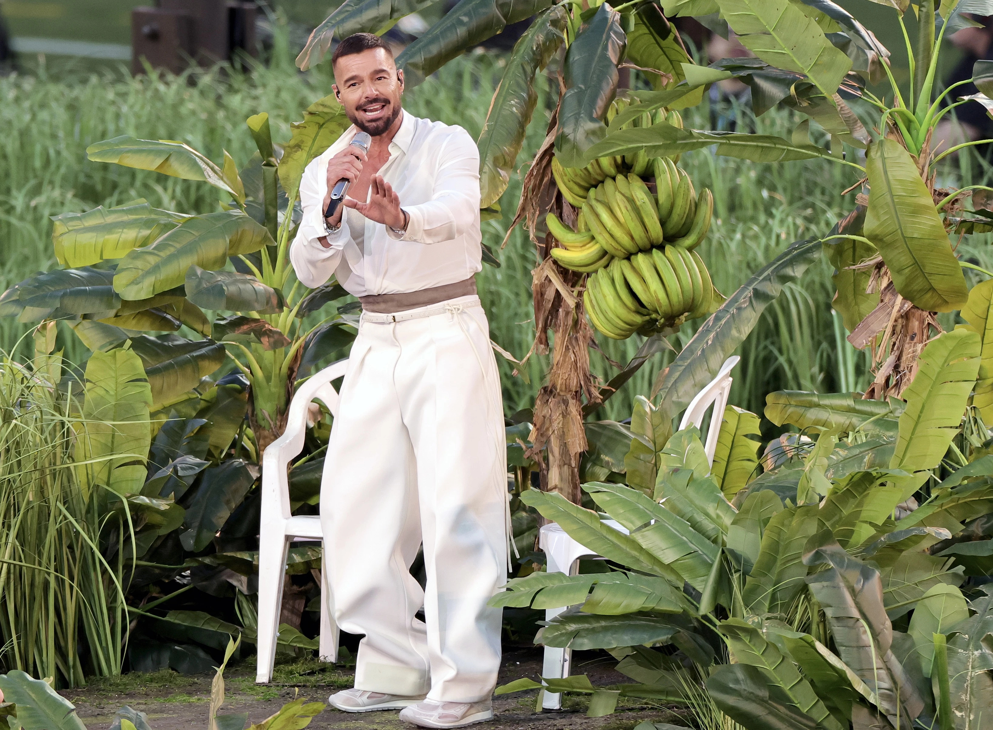 Чому перформанс Bad Bunny на Супербоулі 2026 вже вважають епохальним
7