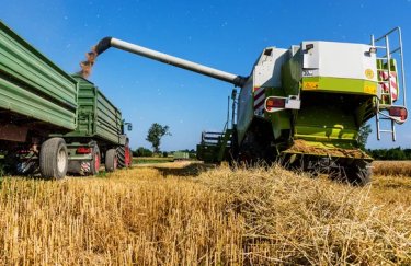 Аграрії у скруті: нестача працівників і оновлені критерії “важливості” гальмують підготовку до посівної кампанії