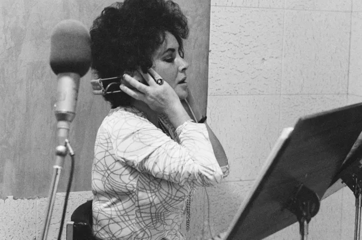 Елізабет Тейлор: Кіно та діаманти
11