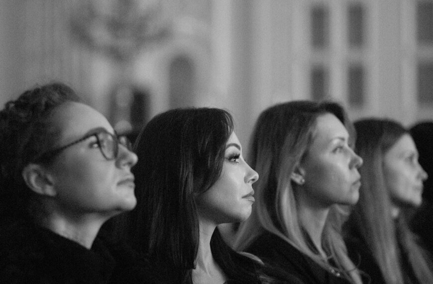 В Києві пройшла доброчинна прем’єра стрічки “Кутюр” з Анджеліною Джолі