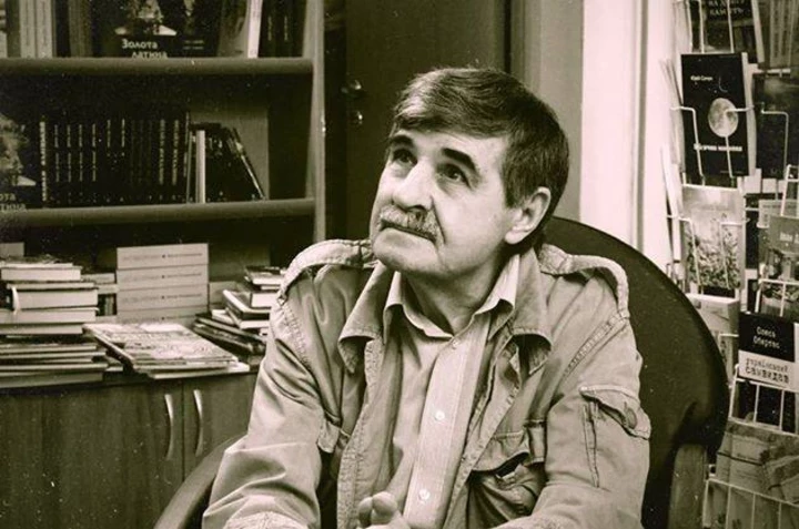 Чотири призабуті українські митці пера, варті вашої уваги.
3