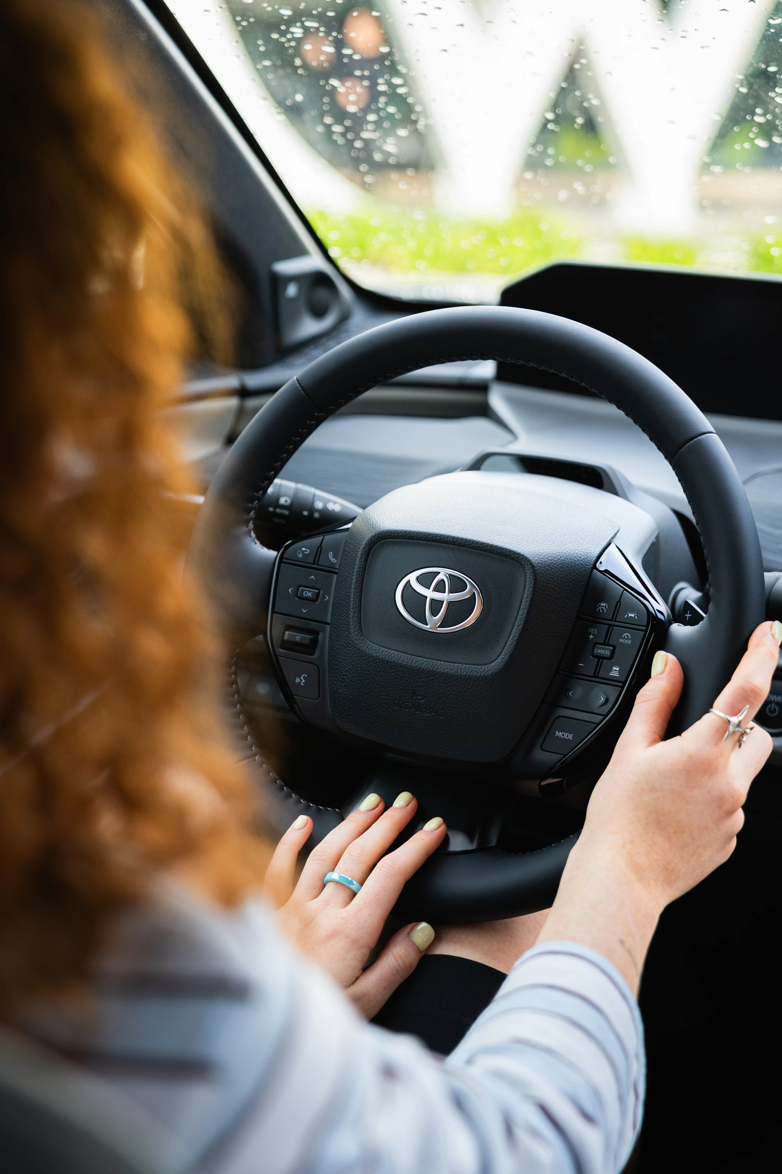 Оновлений Toyota C-HR+: електричний кросовер, що перевертає уявлення.
12