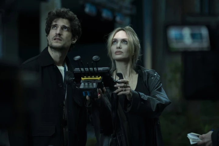 Аліс Винокур, творчиня "Кутюру", про співпрацю з Джолі, Україну та зйомки у ательє Chanel.
2