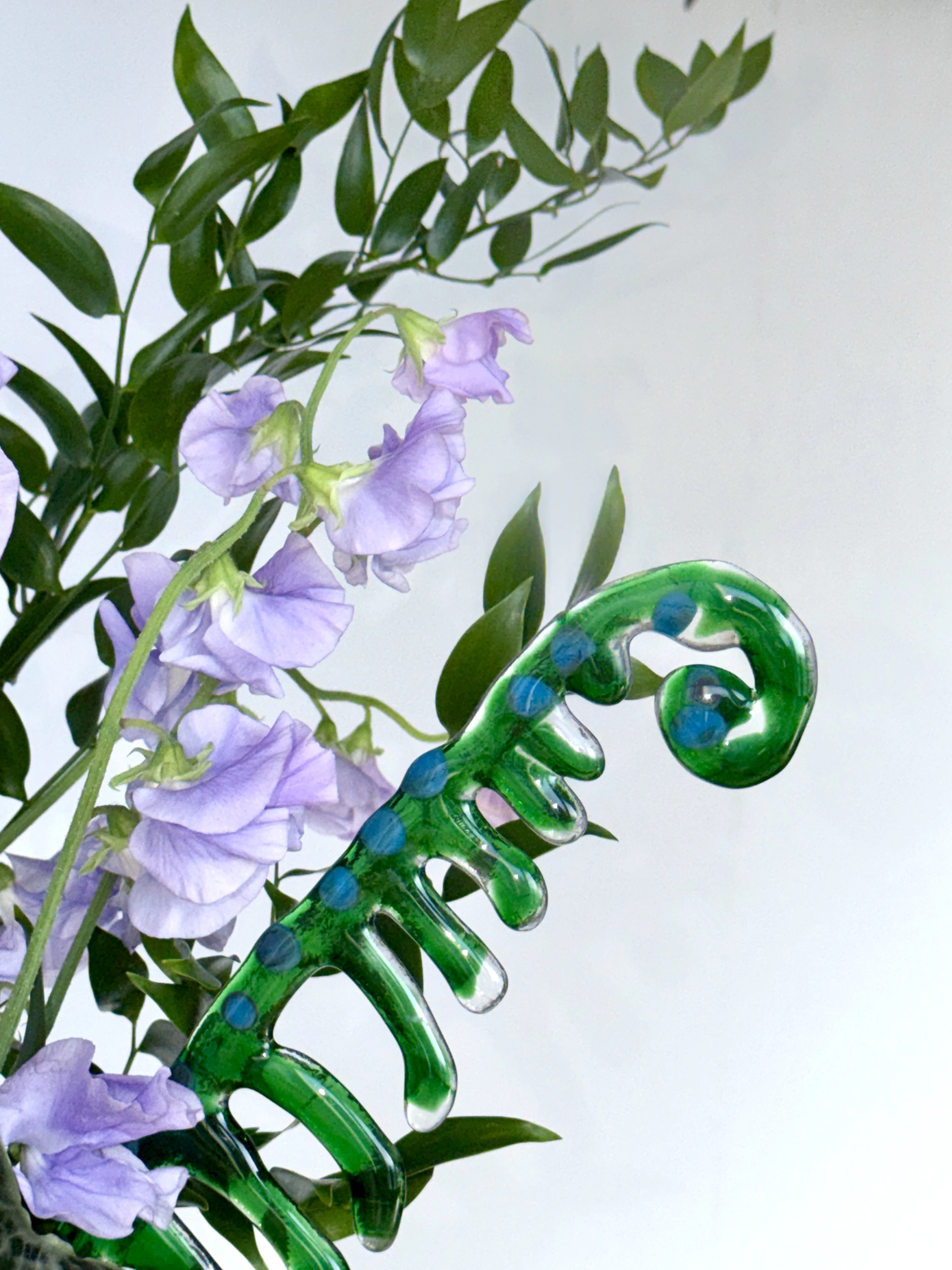 Скляна квітка, створена мисткинею Оленою Гавриловою4