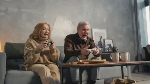 50 років — початок нового життя: найгармонійніші зрілі пари за знаками Зодіаку