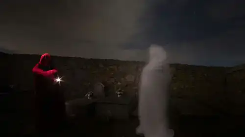 Поза межами існування – ні рідних.