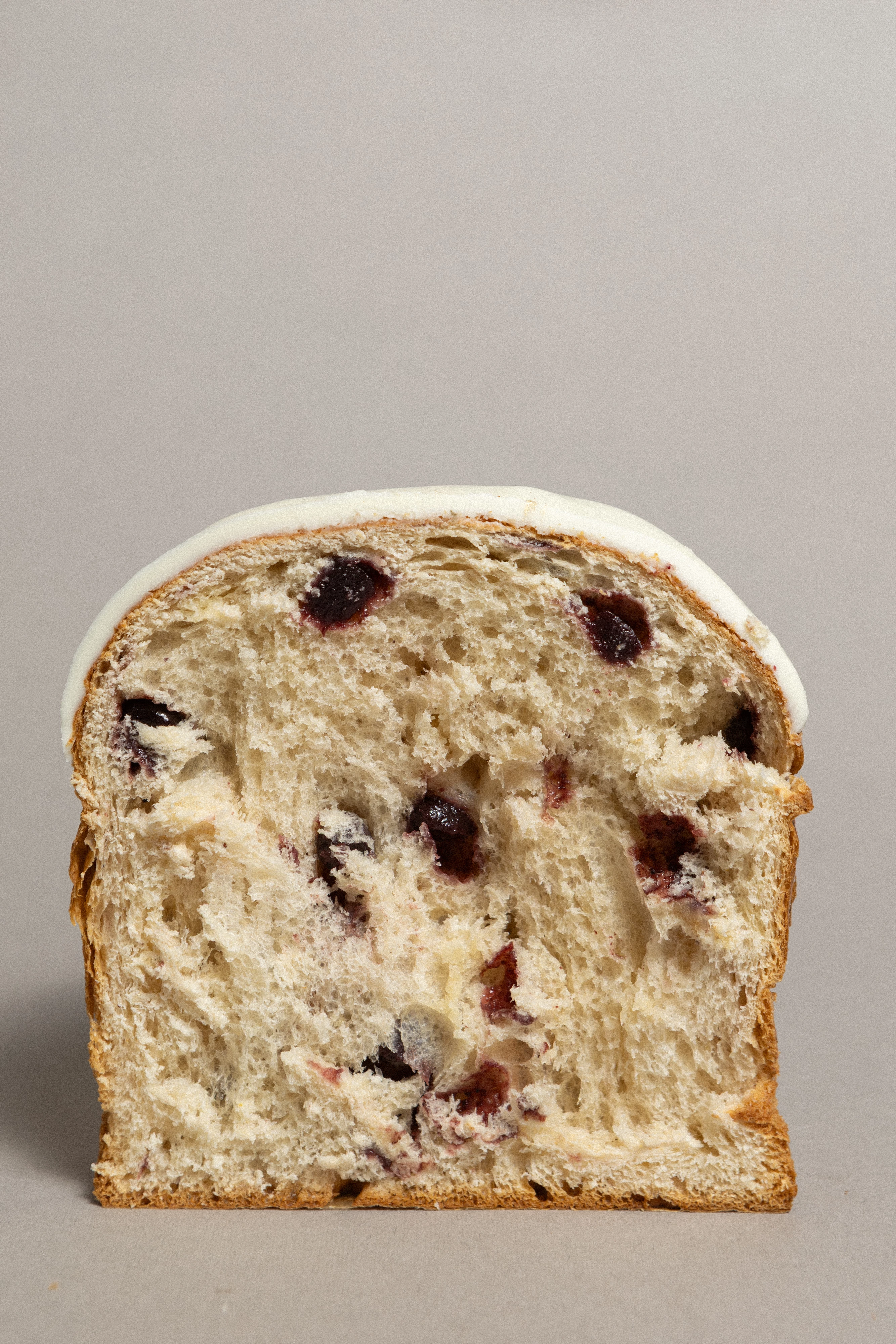 Де знайти найкращі паски та панетоне до Великодня 2026: вибір vogue.ua
3