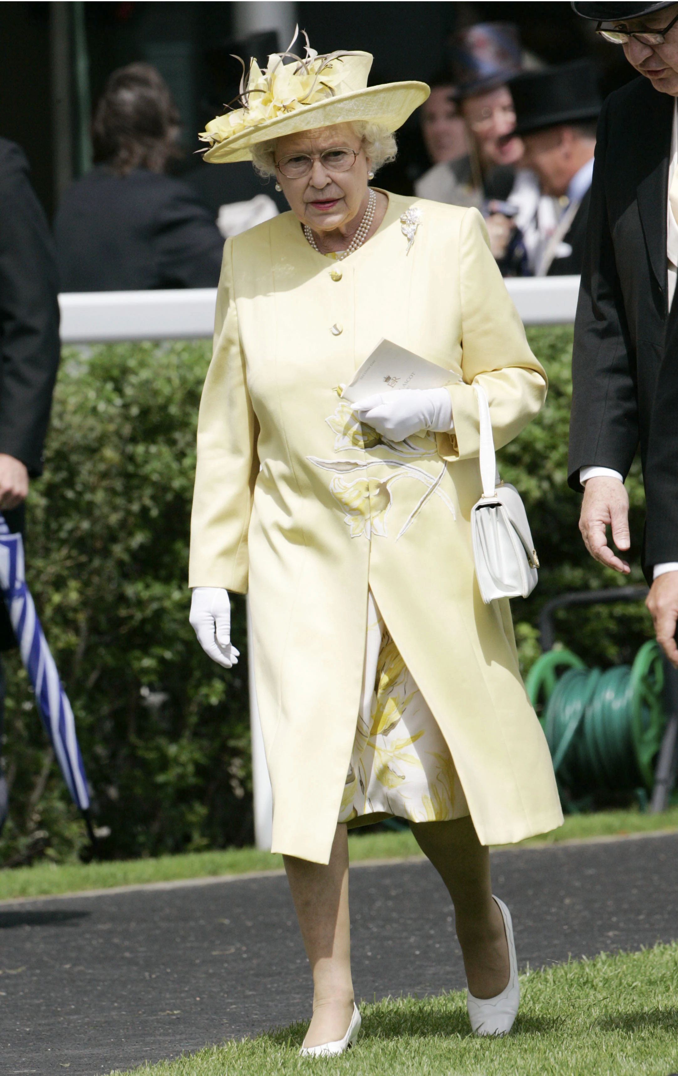 У Лондоні - грандіозний показ моди королеви Єлизавети II
1