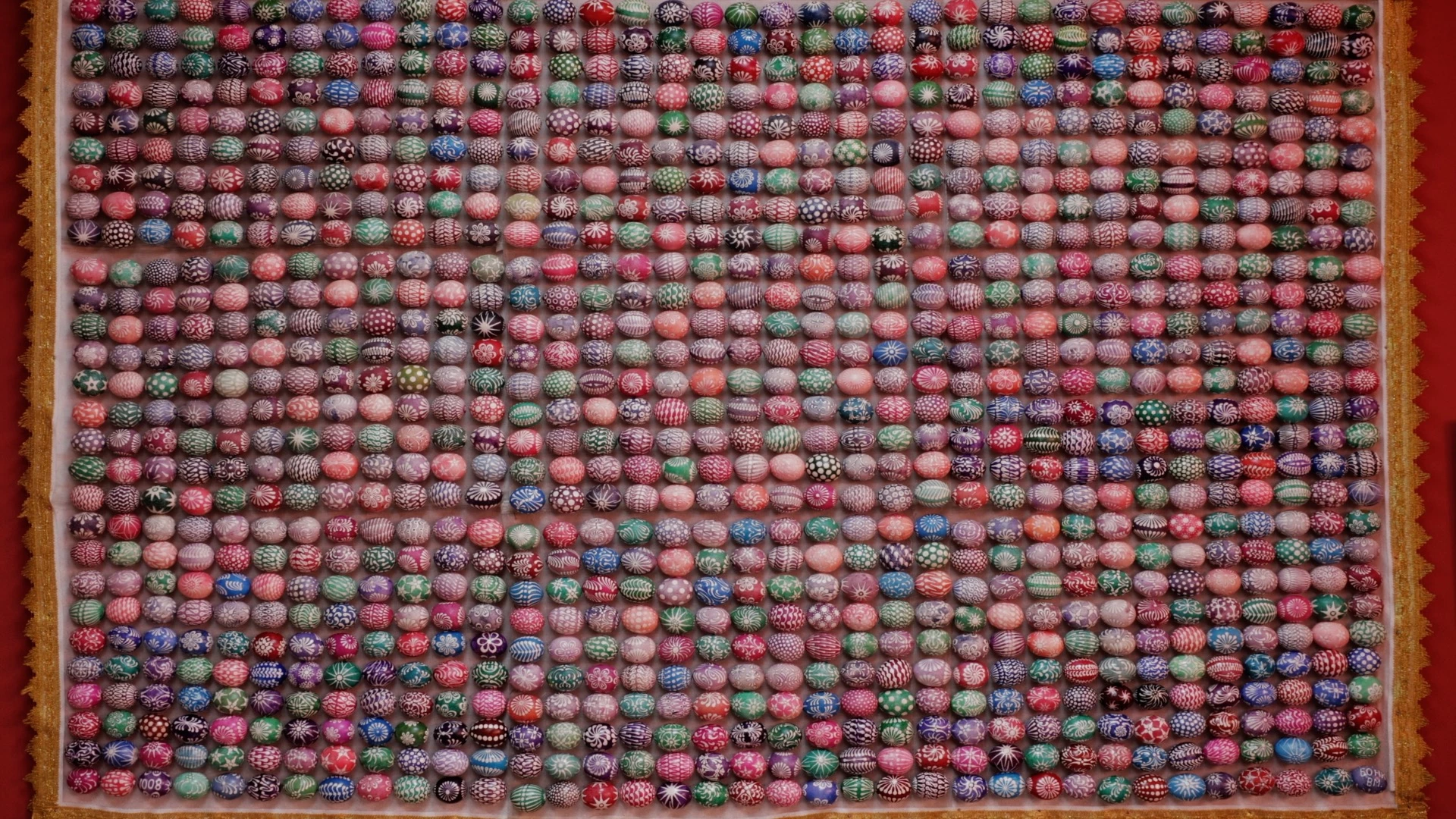 Великодня писанка: справжнє значення давнього обряду
1