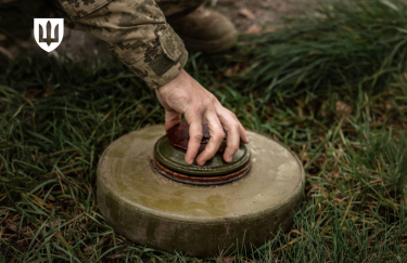 Браковані міни та провалені поставки: АМКУ вимагає 1,4 мільярди гривень від фірми Андрія Дудника