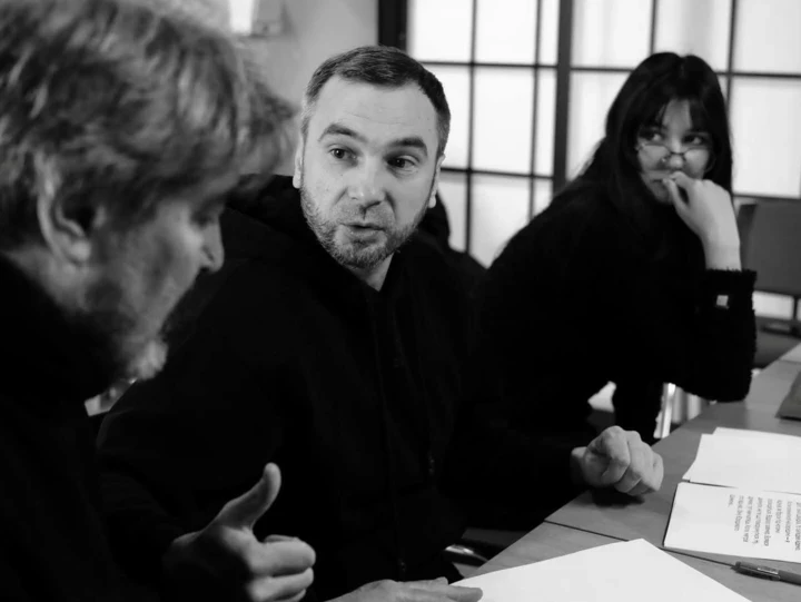 Шість вартих уваги театральних дебютів до кінця квітня.
2