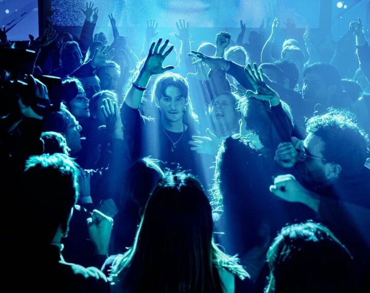 Чому фільм “Гуру” з П’єром Ніне вартий перегляду