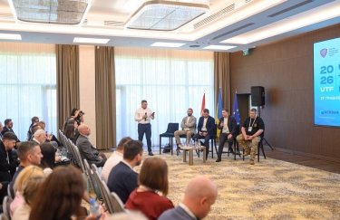 Україна розширює “еЧергу”: послугу запровадять і для легковиків