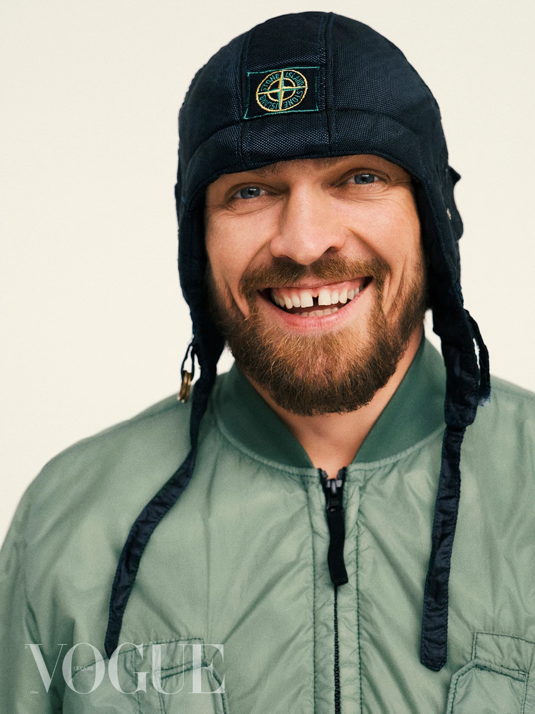 Бомбер із поліаміду й еластану, нейлоновий капелюх, усе – Stone Island9