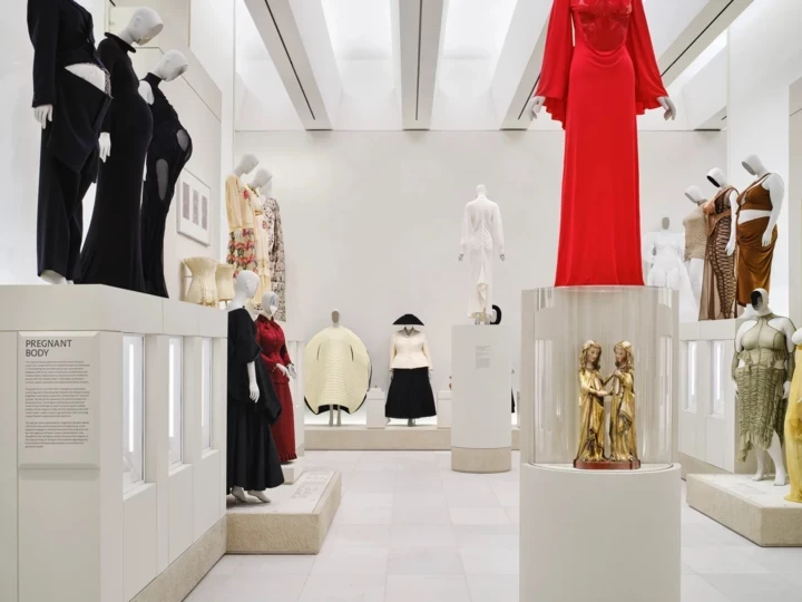 Що слід знати про Condé Nast Galleries – новий простір Музею Метрополітен, присвячений моді3