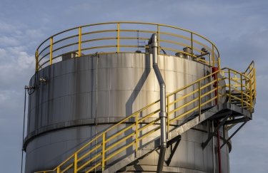 Світові нафтові резерви стрімко зменшуються через близькосхідний конфлікт