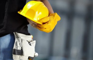 Нестача робочих рук, проте закордонних фахівців не залучають: причини, чому Україна не йде стопами Польщі
