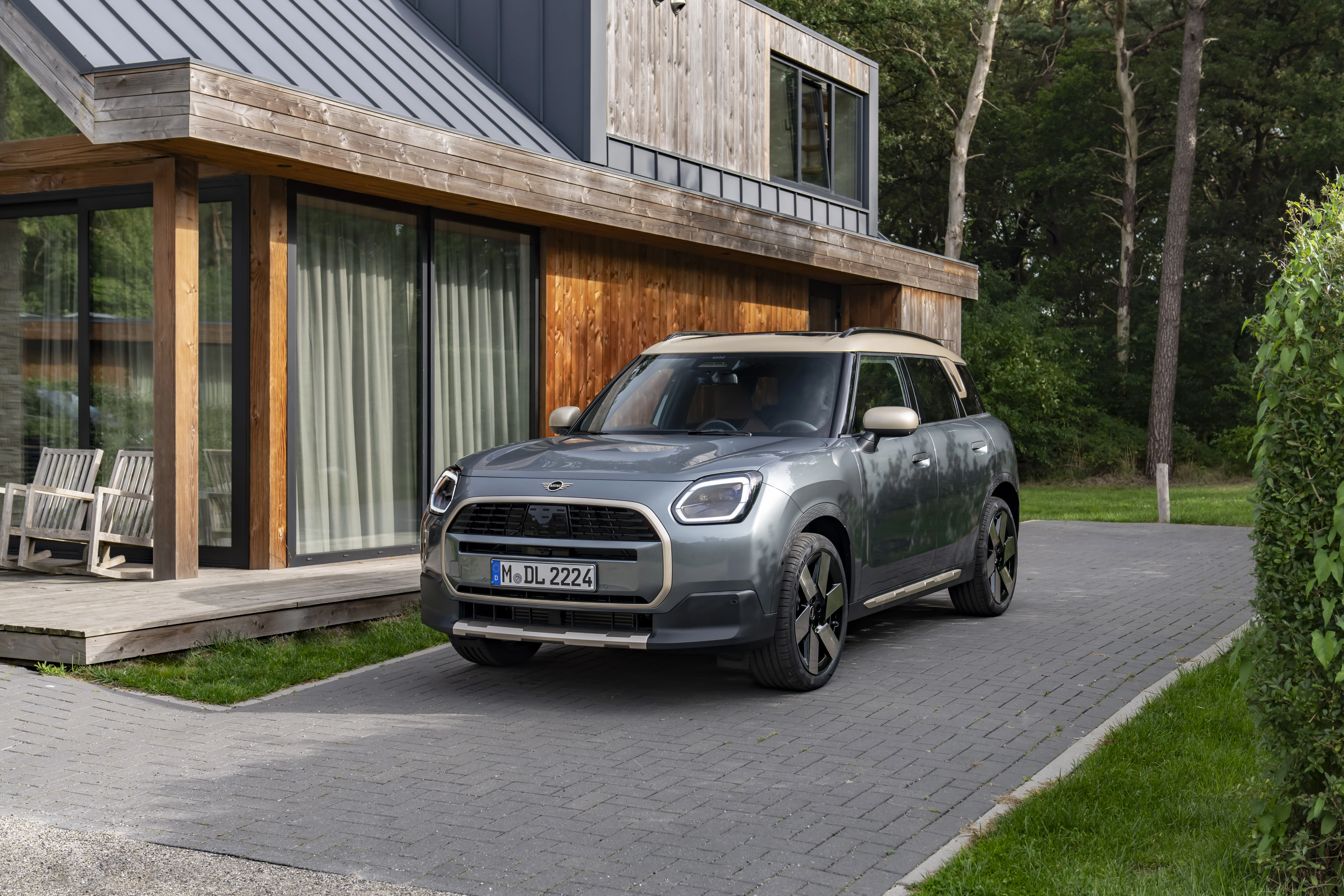 MINI — автомобільний компаньйон Vogue Ukraine Wellness Escape0
