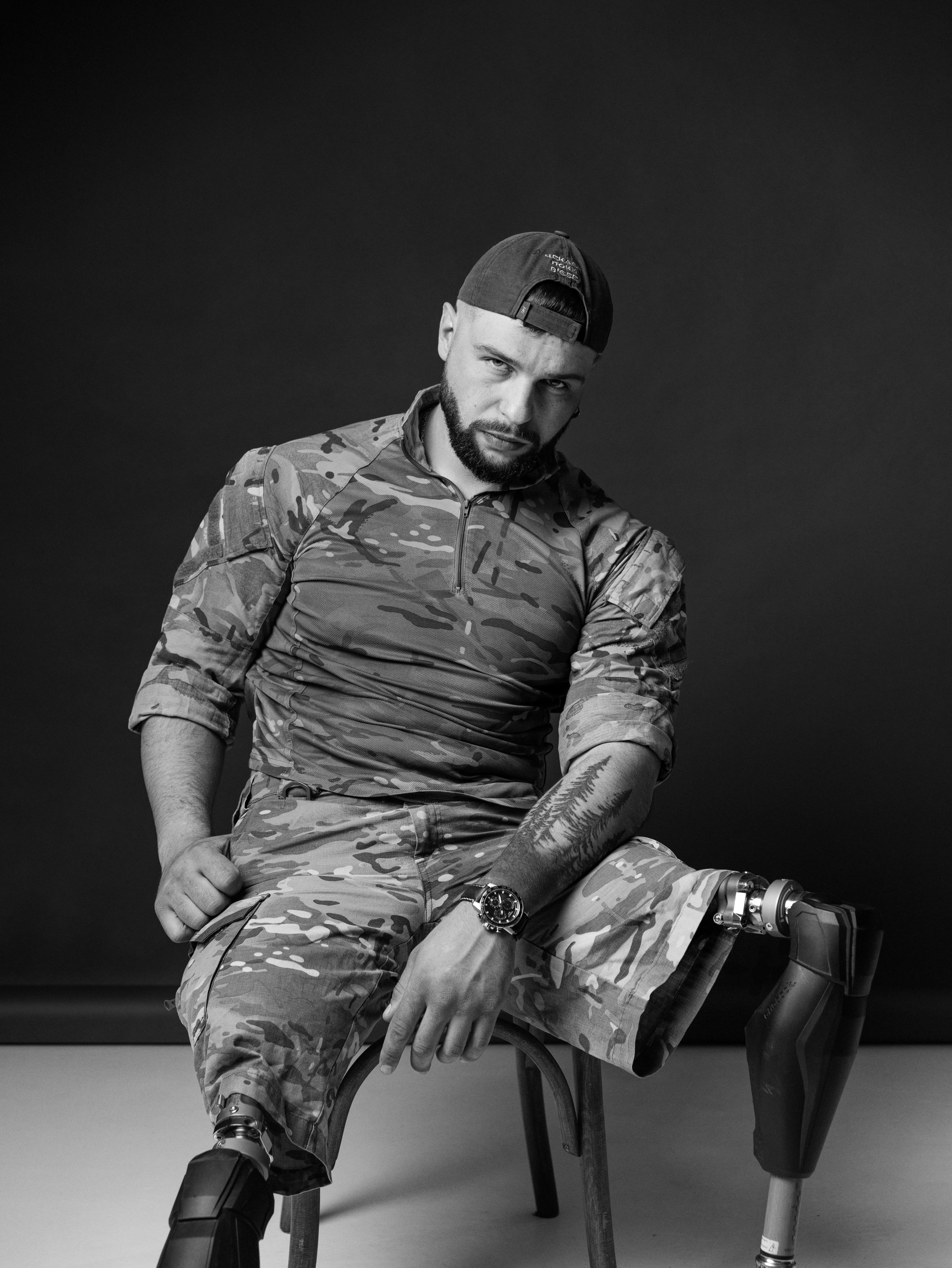 "Тіло пам'ятає": 27 червня в Києві відкривається унікальна фотовиставка за участю українських захисників7