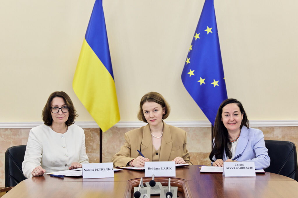 ЮНЕСКО сприятиме відновленню будівель бібліотеки Короленка в Харкові, які постраждали від російських атак1