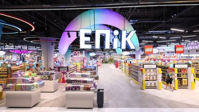 "Епіцентр" запалив дитячу планету "Епік" у Києві0