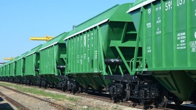 Укрзалізниця підвищує тарифи на вантажні перевезення на 30%