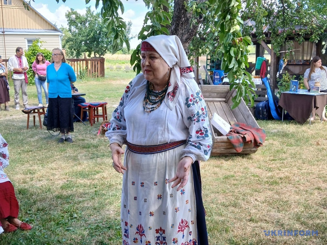 Перші колоски нового врожаю – для різдвяного дідуха13