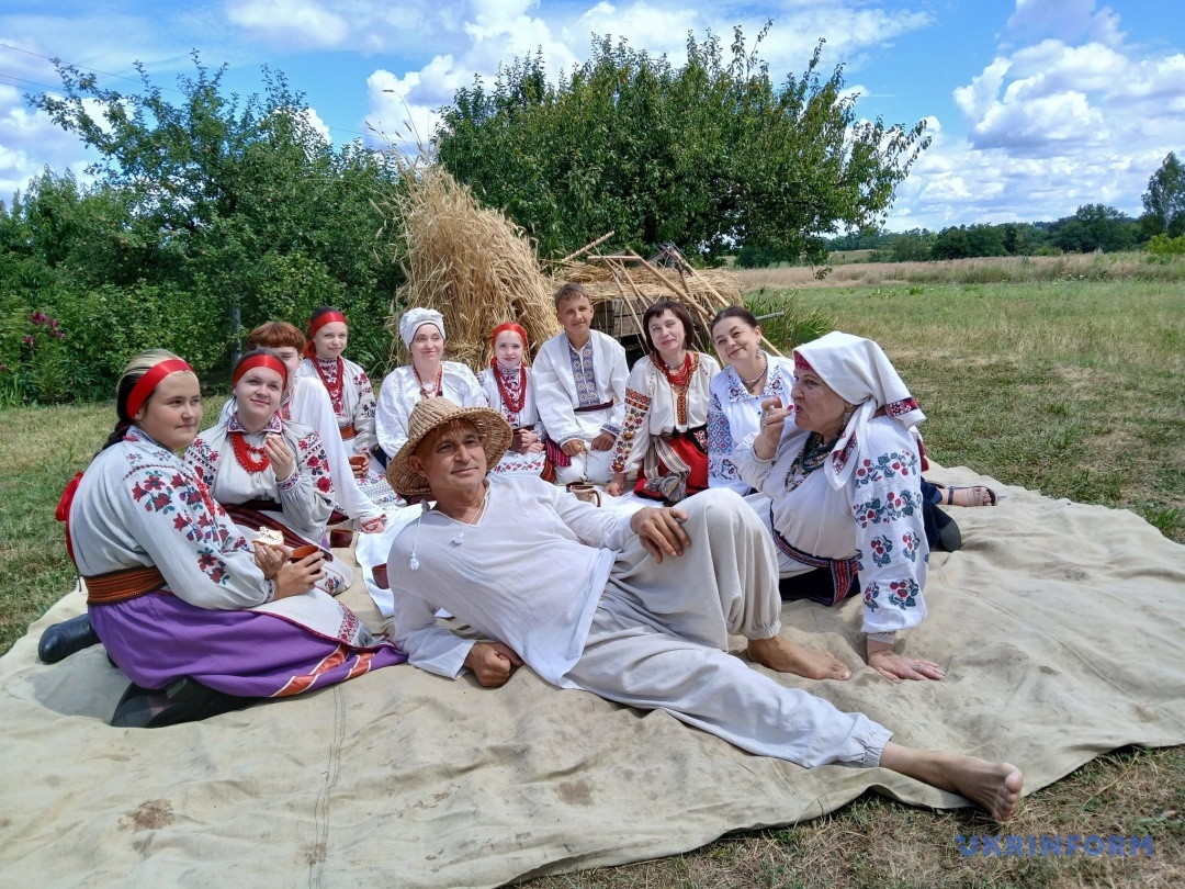 Перші колоски нового врожаю – для різдвяного дідуха9