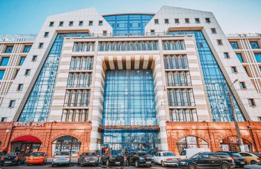 Торговий центр “Новий Привоз” в Одесі пропонується до продажу за 779 мільйонів…
