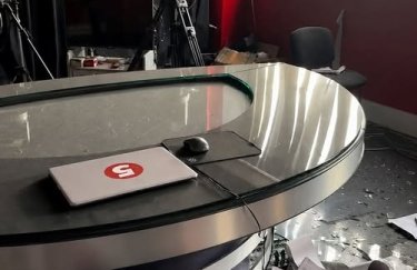 Російський напад на Київ завдав шкоди студії “5 каналу”, що призвело до…