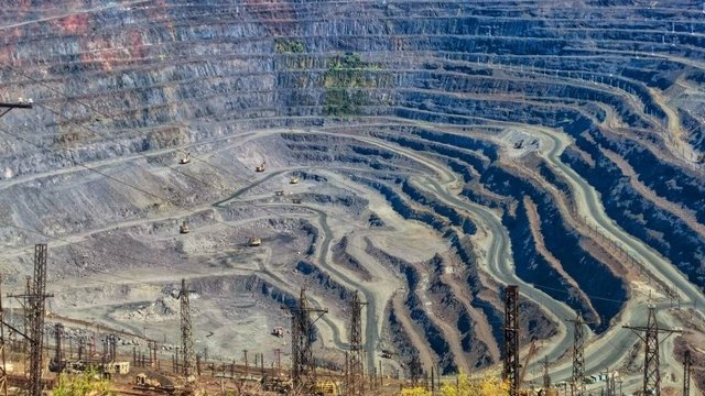 Південний ГЗК зменшує виробництво через блокаду агресором морських шляхів0