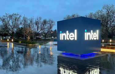 Intel вкладає 5 мільярдів євро у європейський завод для відновлення позицій в галузі штучного інтелекту.