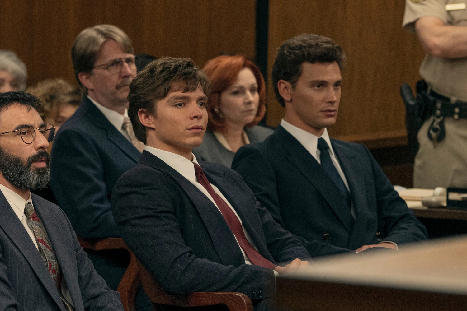Netflix: 5 серіалів, що захоплять вас з перших хвилин2