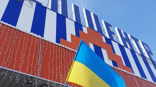 Наслідки ворожої атаки: пошкоджено два гіпермаркети "Епіцентр" на Одещині0