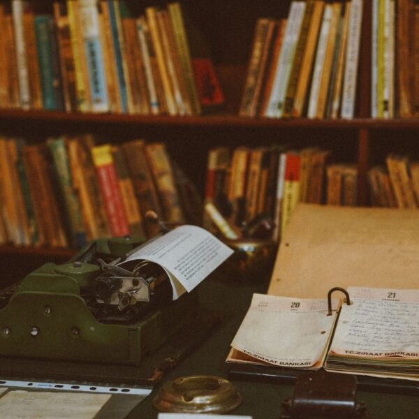 Письменники Польщі домагаються 10% роялті від вартості книг