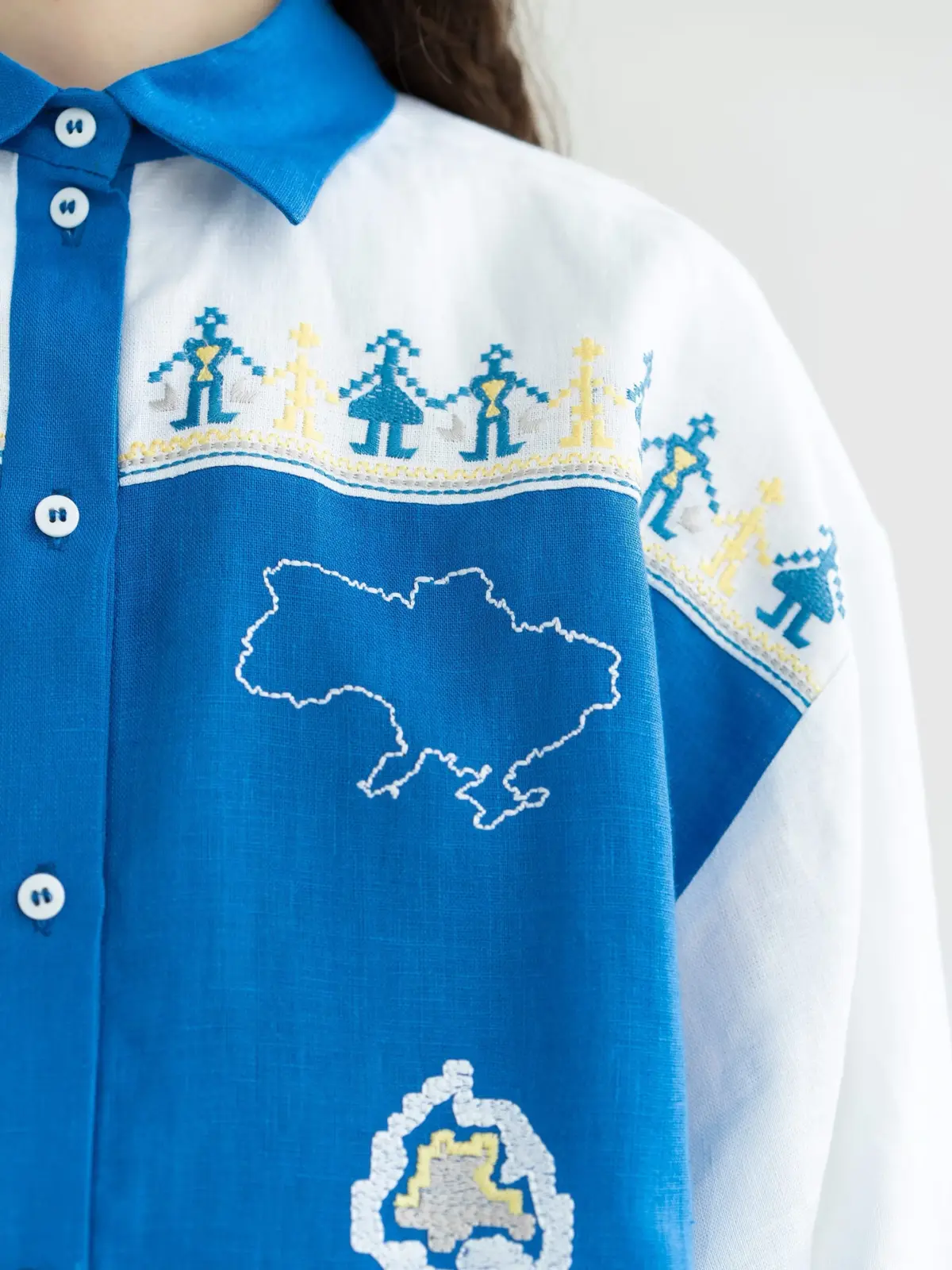 Українські бренди одягу представили жовто-сині колекції9
