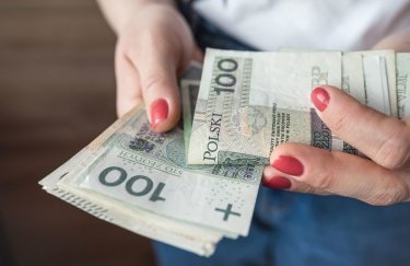Зростання зарплат у Польщі: куди потягнулися вищі оклади