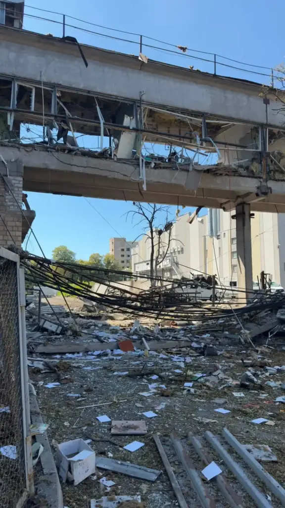 «Наш Формат» та «Лабораторія» пошкоджені через обстріл1